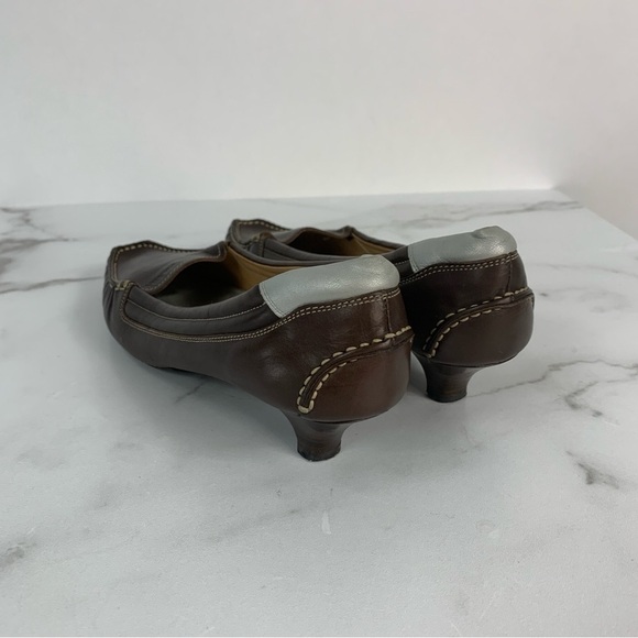 PRADA Brown Leather Retro Y2K Designer Loafer Kitten Heels Pumps 38.5 - Picture 9 of 16